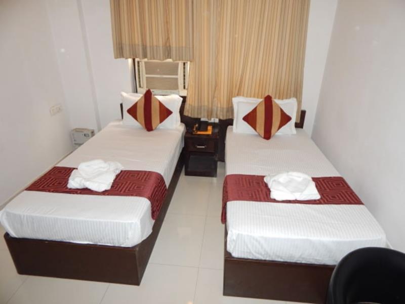 Hotel Siam International Delhi  Bagian luar foto