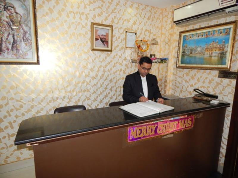 Hotel Siam International Delhi  Bagian luar foto