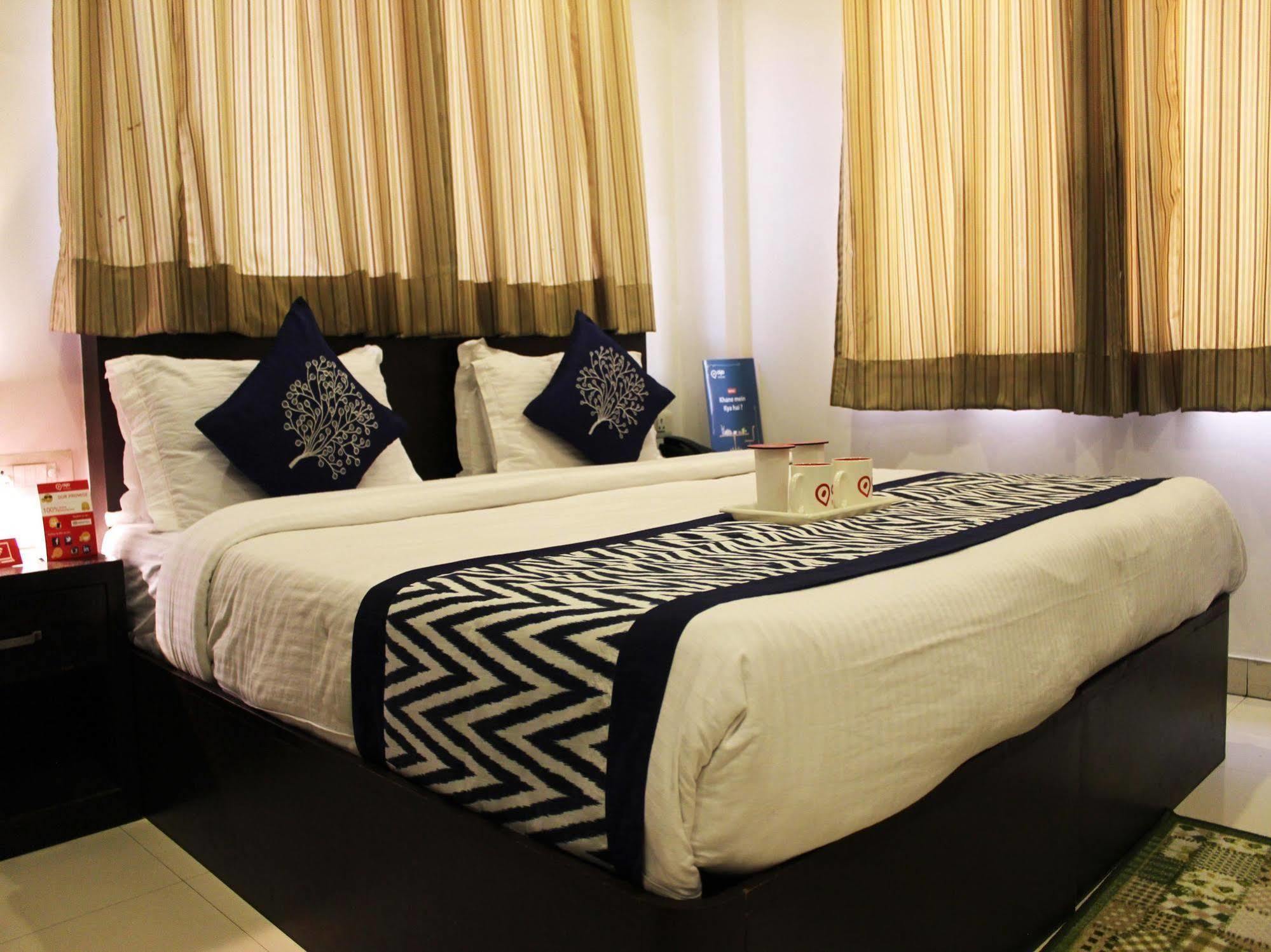 Hotel Siam International Delhi  Bagian luar foto