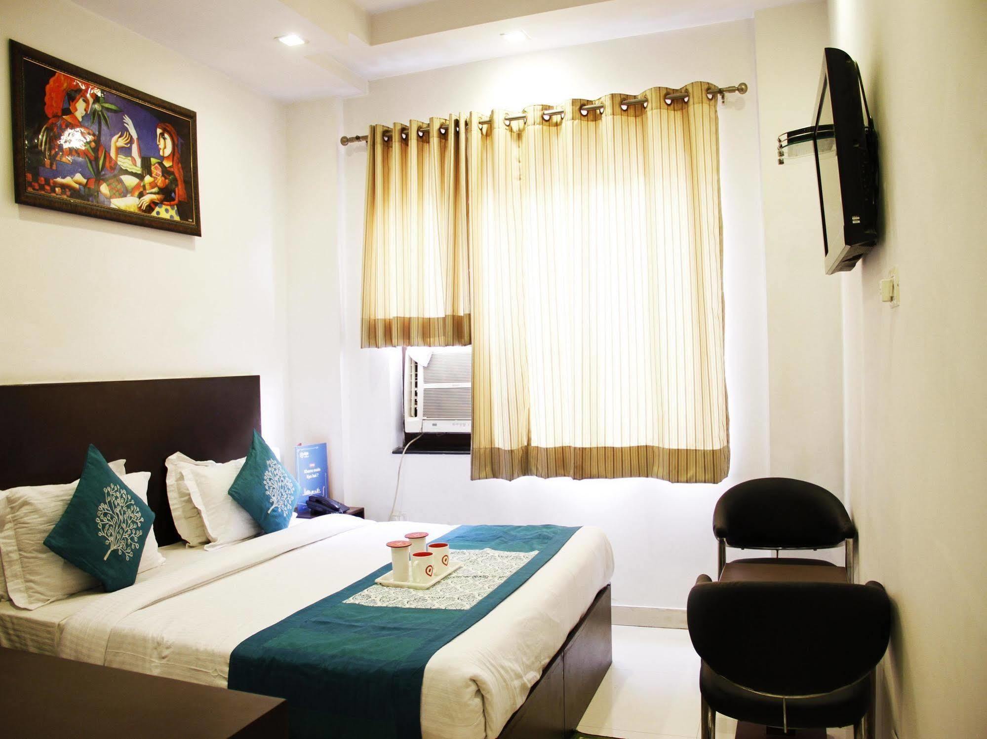 Hotel Siam International Delhi  Bagian luar foto